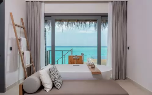 OVERWATER POOL VILLA BATHROOM